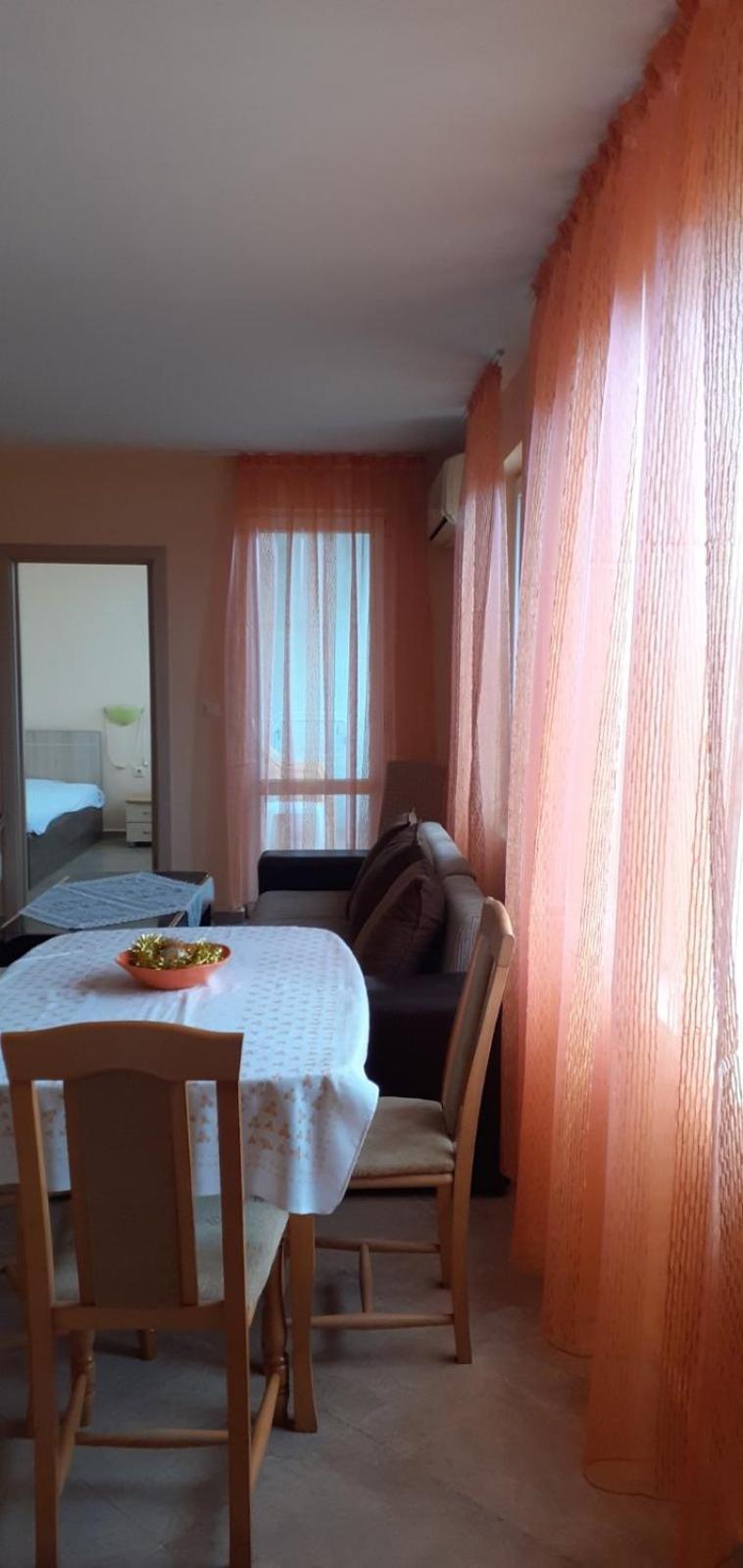 Apartments Sea Sounds Pomorie Buitenkant foto