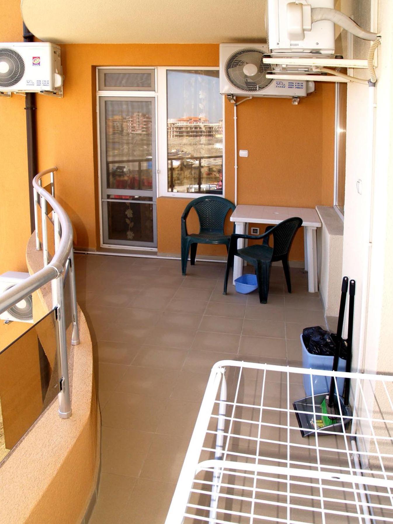 Apartments Sea Sounds Pomorie Buitenkant foto