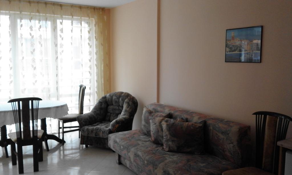 Apartments Sea Sounds Pomorie Buitenkant foto