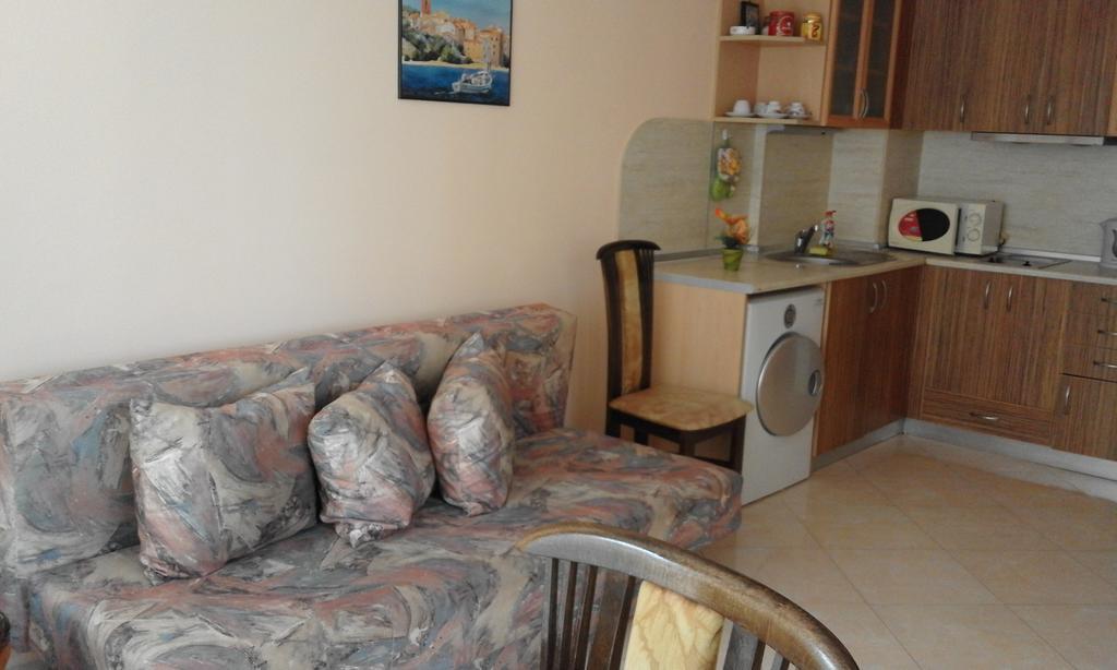 Apartments Sea Sounds Pomorie Buitenkant foto