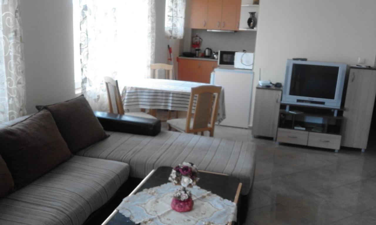 Apartments Sea Sounds Pomorie Buitenkant foto