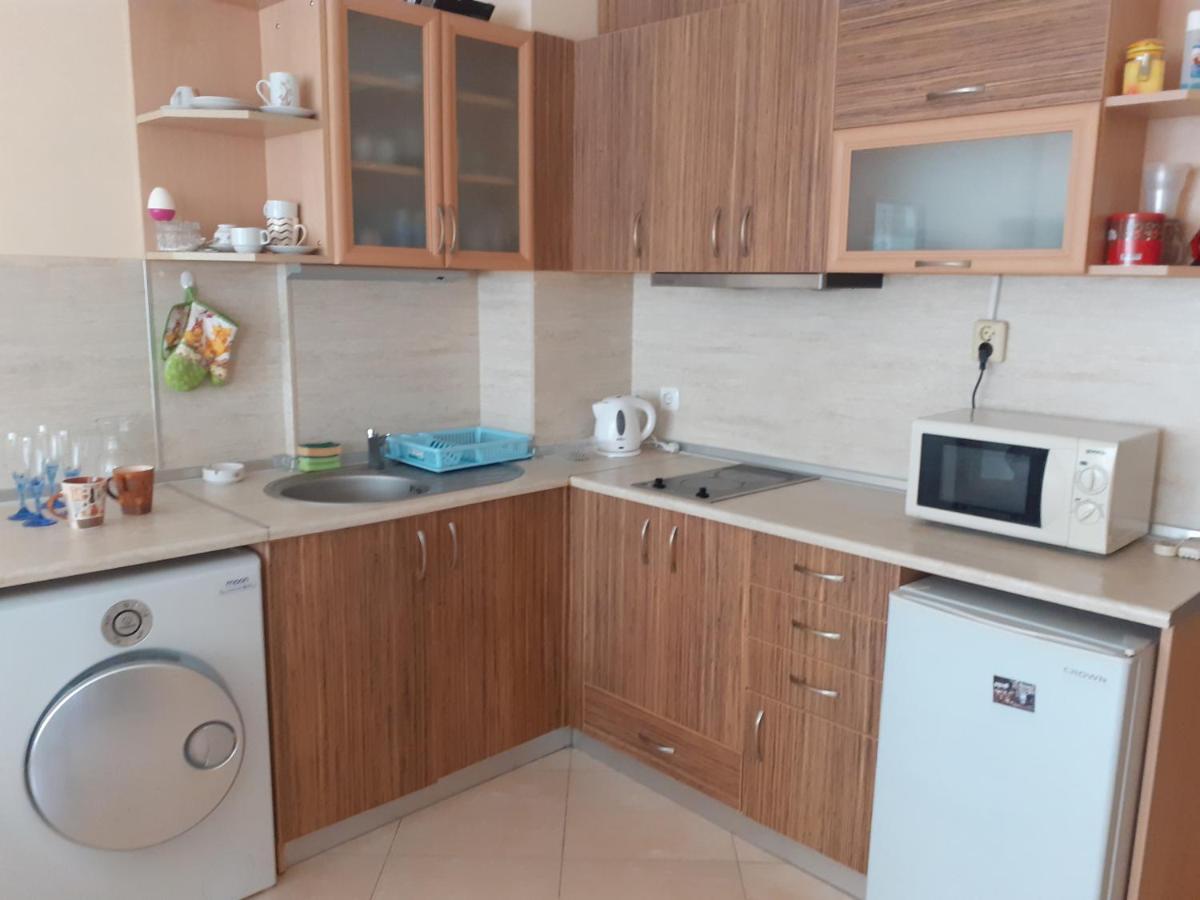 Apartments Sea Sounds Pomorie Buitenkant foto